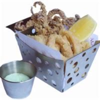 Calamares Fritos · Fried Calamari
Lactose-free, Nuts-free