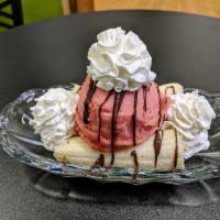 Single Banana Split · 1 banana and one scoop, whipped cream and chocolate drizzle.