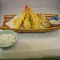 Seto Tempura  · Deep fried prawns and vegetables. Served with rice, miso soup and salad.
