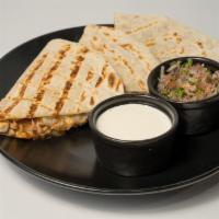 Quesadilla Hawaiana · Hawaiian quesadilla.