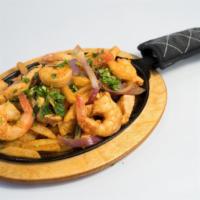 Fajitas Mixtas con Camarones · Mix fajita with shrimp.