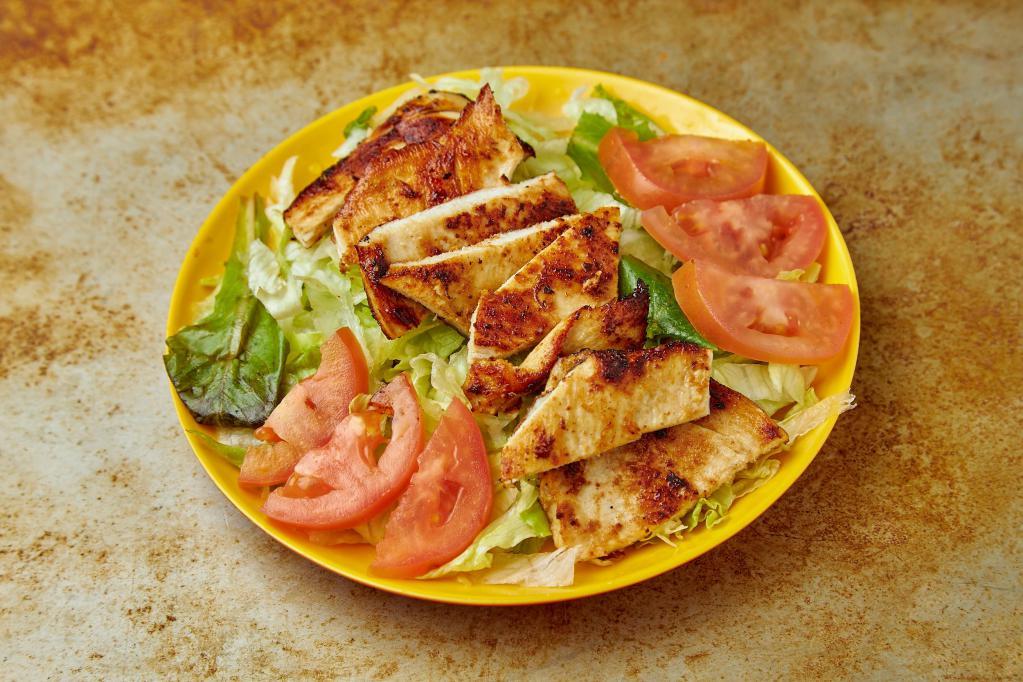 Ensalada de Pollo · Grilled chicken salad.