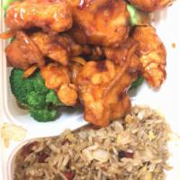 General Tso’s Chicken Dinner Box · Choice of Soup or Egg Roll.
Choice of Rice.
Spicy.