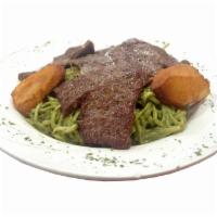 Tallarin Verde con Bistec, Pollo, o Pescado Frito · Linguini cooked in pesto sauce. Served with steak, grilled chicken, or fried fish.