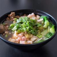 Beef Mifen and Noodle （招牌牛肉粉） · 
