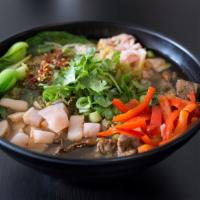 Beef with Pickled Pepper Mifen and Noodle （泡椒牛肉粉） · 