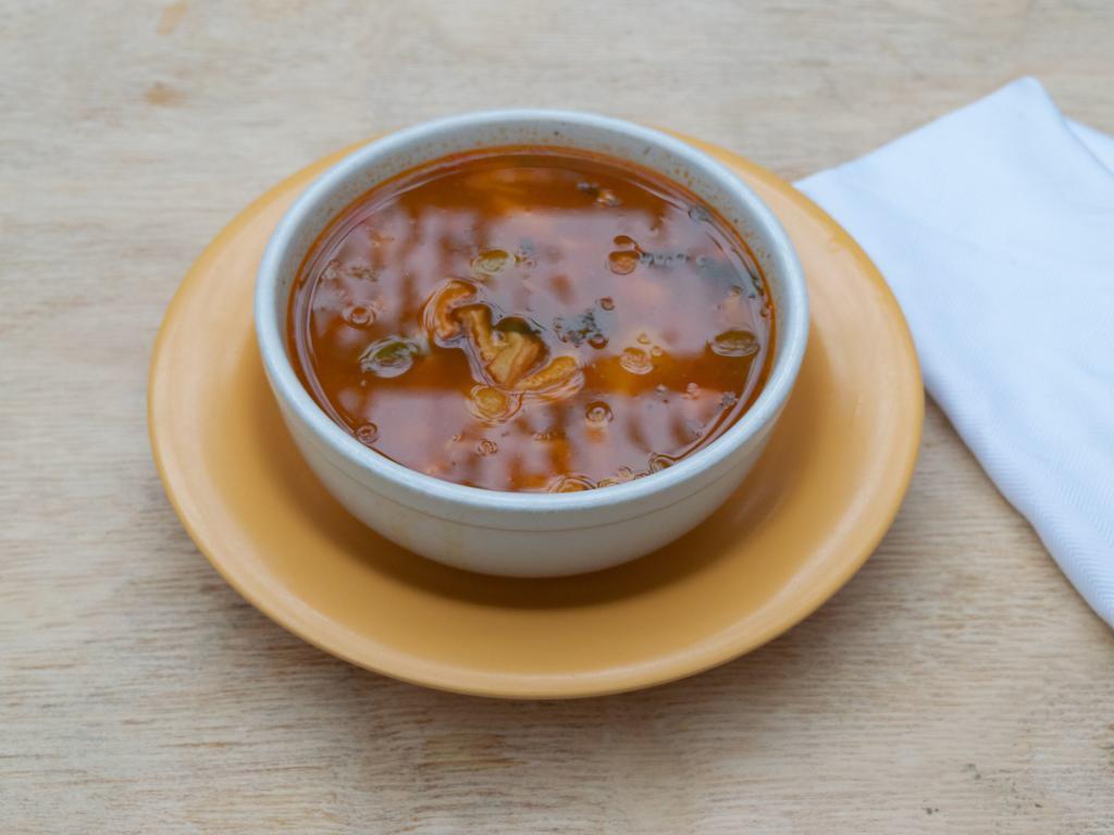 Tripe Soup · Sopa de mondongo.