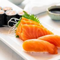 Salmon Delxue · 6pcs salmon roll and 2 pcs salmon sushi and 3pcs salmon sashimi