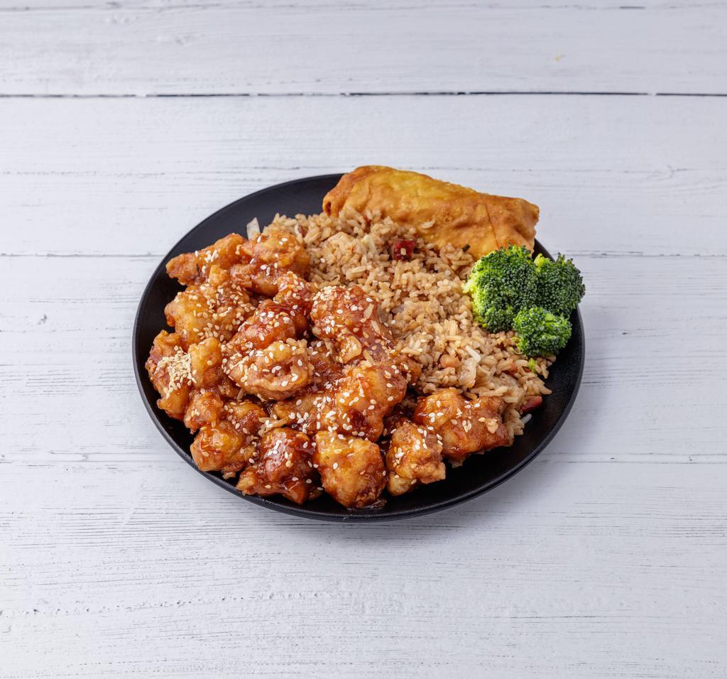 N14. Sesame Chicken Combo · Served with pork fried rice and pork egg roll. Spicy.