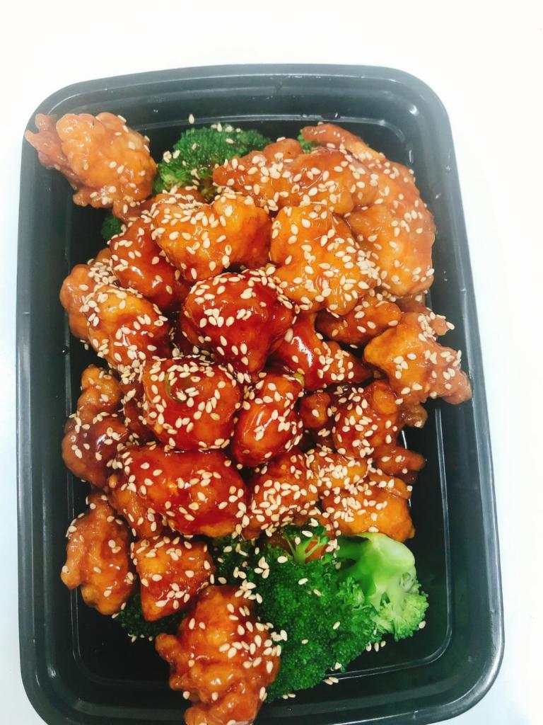 4. Sesame Chicken （white meat) · White meat. Hot and spicy.