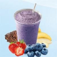 Powerful berry smoothie · Strawberry blueberry banana whey protein flax seed