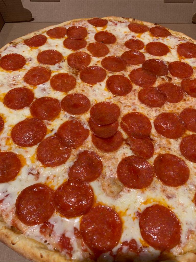 3. Pepperoni Pizza Medium 16