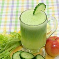 Cucumber, Ginger, Lemon and Green Apple Juice · 