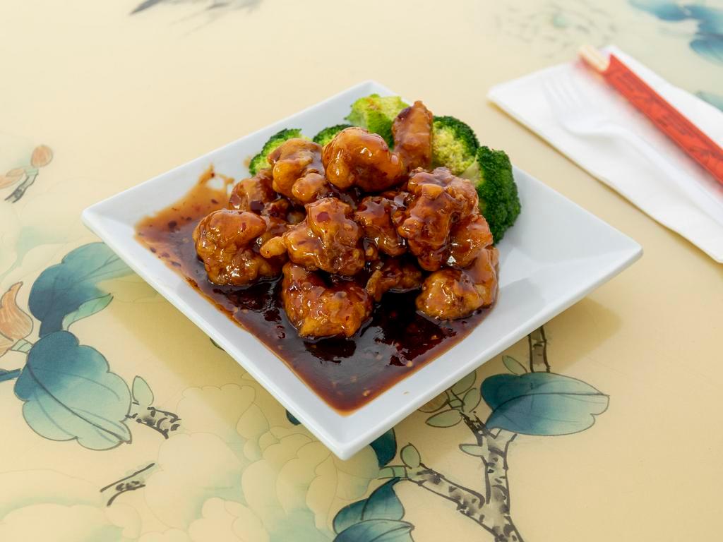 A2. General Tso's Chicken · Fried crispy chunks of chicken stir-fried with delightful house special sweet and spicy hot pepper sauce. Hot and spicy.