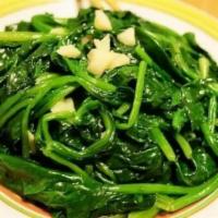 V3. Sauteed Spinach 炒菠菜 · 