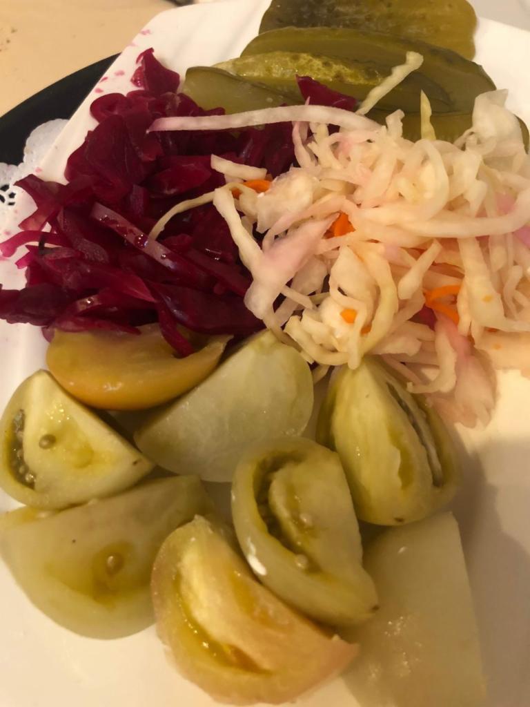 Muraturi Asortate · Mixed pickles.