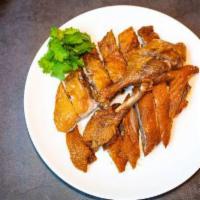 Crispy duck 香酥鸭 · Ingredients: duck, fried onion, salt & pepper