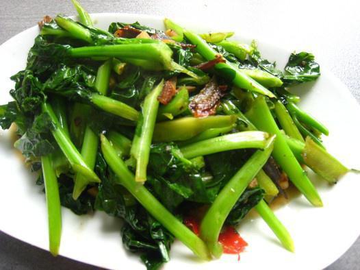 Sauteed Chinese broccoli 清炒唐芥蓝 · Ingredients: Chinese broccoli