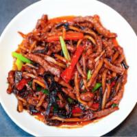 Shredded pork w. garlic &chili sauce 鱼香肉丝 · Ingredients: shredded pork, green& red pepper, garlic, ginger