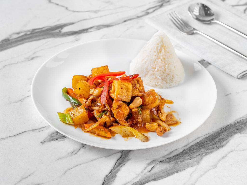 Vegan Pad Cashew Nut · Pineapple, jicama, cashew nut, onions, roasted bell pepper, scallions, celeries and chili jam. Served with rice. Spicy.