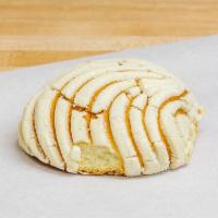 Concha de Vainilla · The name means shells and is perhaps the most popular of the Mexican pan dulce. This pillowy...