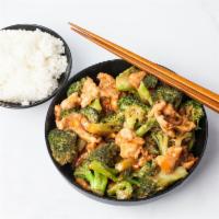 D4. Steamed Chicken with Broccoli · Steamed without oil, no corn starch and no salt, choice of sauce on the side and choice of r...