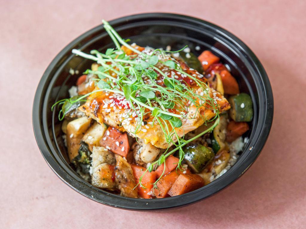Sweet Chili Salmon and Vegetables Bowl · Sweet chili glazed sashimi-grade Norwegian salmon filet served over rice with broccoli and zucchini, topped with microgreens.