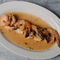 Gambas al Ajillo · Shrimp with garlic sauce.