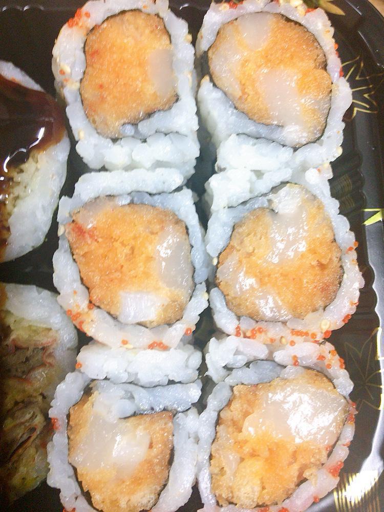 Spicy Crunchy Scallop Roll · Fresh scallop with  tempura flakes, caviar and spicy mayo. Hot and spicy. (6 Pieces)