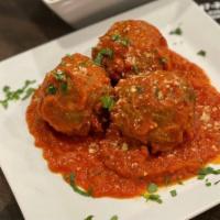 3 Piece Meatballs · Ground beef deliciously seasoned meatballs with our signature tomato sauce 