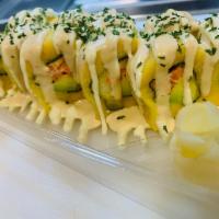 20. Causa Maki Roll · 10 pieces. Potato (causa) avocado, carrots, parsley, and onion mix mayonnaise. 