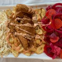 Pollo frito con  tajadas · Fried chicken with fried banana,escabeche and coleslaw (HONDURIAN STLYLE)