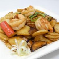 Seafood Fried Shang Hai Noodle · 