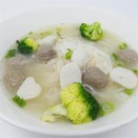 (PHO) Beef and Fish Meatball Noodle Soup · 双丸粉