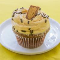 Dark Chocolate Peanut Butter · Dark choc cake with Reese's PB cups inside and PB icing. For all you peanut butter freaks ou...