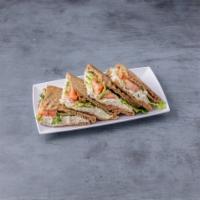 Tuna Sandwich · Tuna, celery, fat-free mayonnaise, black pepper and whole-wheat pita bread.