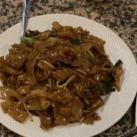 98. Beef Chow Fun · Stir fried vegetables and noodles.