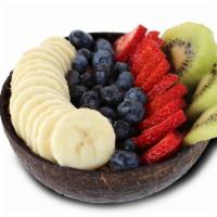 Over the Rainbow Bowl · Blend: apple juice and banana. Toppings: granola, banana, strawberry, kiwi and blueberry.