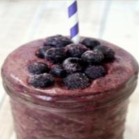 Acai Blue Power Blend · Raspberry & apple juice, vita & imnuui, banana, acai, strawberries, blueberries.