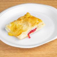Regular Cheese and Cherry Pastelitos · Frambuesa y queso.