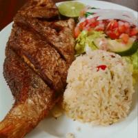 Pescado Frito · Whole red snapper pan fried. Served with house salad, rice and 2 tortillas.