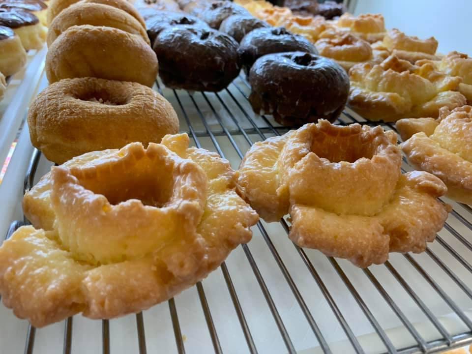 Mix Small Donuts · Choose up to 6 types of donuts, includes; glazes, fancy donuts, cakes, buttermilks, filled. If you would like multiples of a certain flavor, please include the quantity of each in the Special Instructions. 