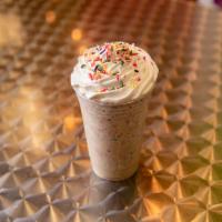 White Chocolate Mousse Oreo Shake · Made with a white chocolate mousse with Oreos.