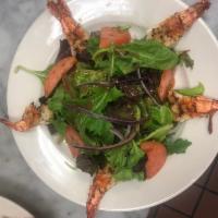 Market green salad or Caesar salad shrimp. · With grilled shrimp or fried shrimp.