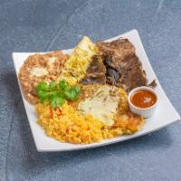 Plato Mexicano · Chile relleno, enchilada and carne asada combination, served with rice, beans, guacamole, pi...