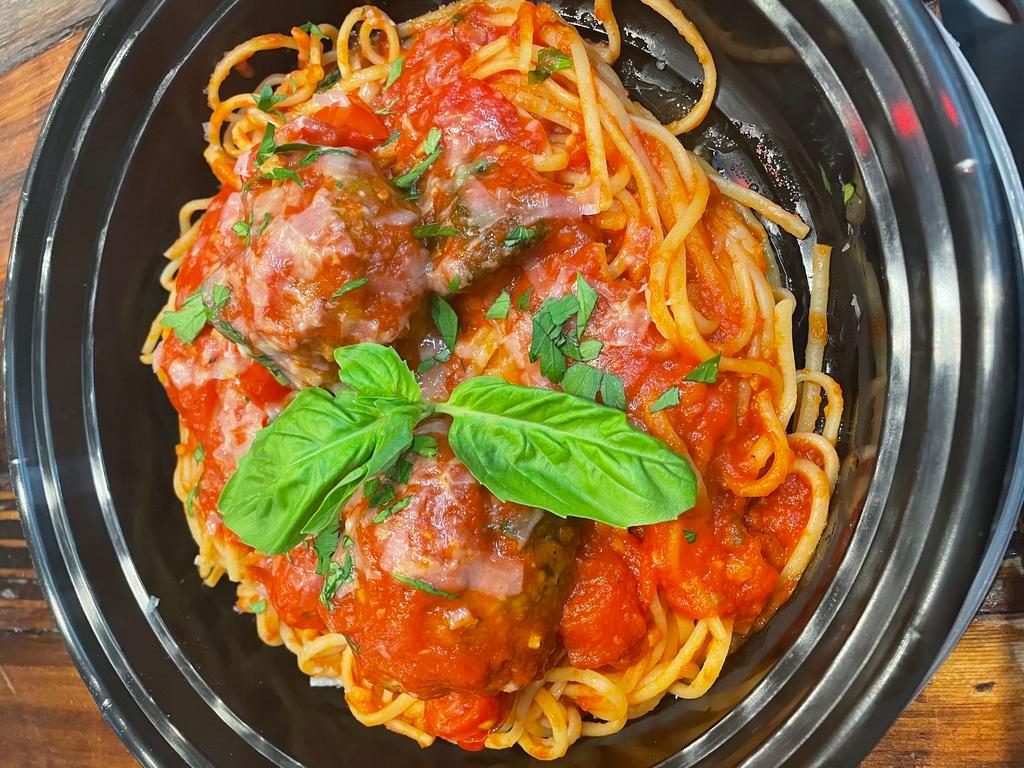 Spaghetti e Polpetti · Meat balls with marinara sauce served over pasta.