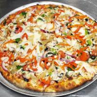 Veggie Pizza - Medium · Spinach, broccoli, onions, fresh tomatoes, red peppers, roasted garlic, black olives, mushro...