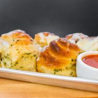  Garlic Knots ·  5 garlic knots served with marinara. 