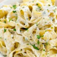 Pasta with Alfredo Sauce · 