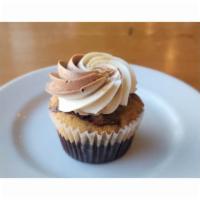 Lovejoy Cupcake · Marble cake chocolate & vanilla swirl buttercream
